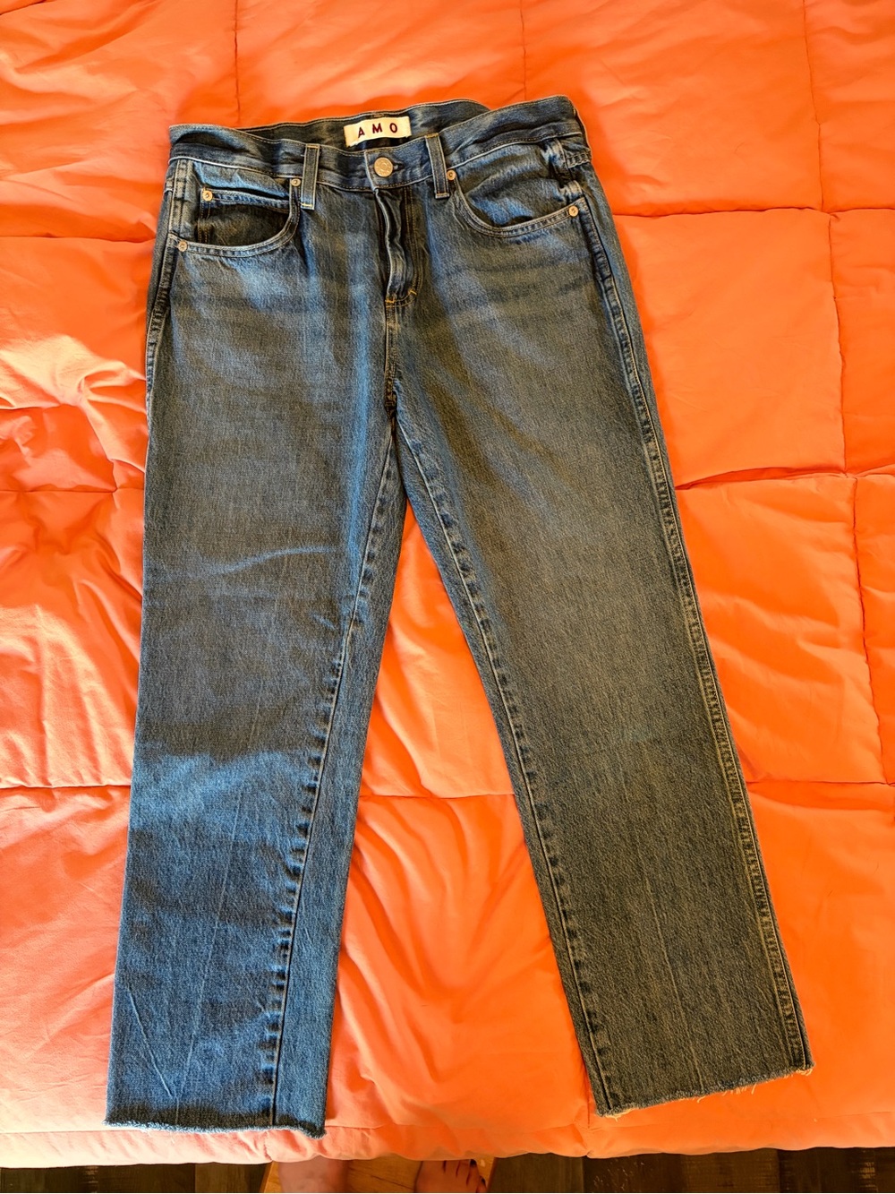 AMO Harriet Mid Rise in Apple Pie Size 30. NWOT Run True To Size, Straight, Slim